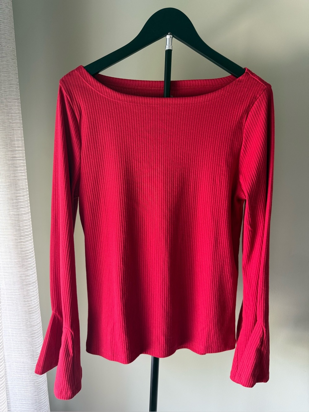NWT GAP Ribbed Long-Sleeve Top in Bright Red with Bell Cuffs SZ L (17" P2P)